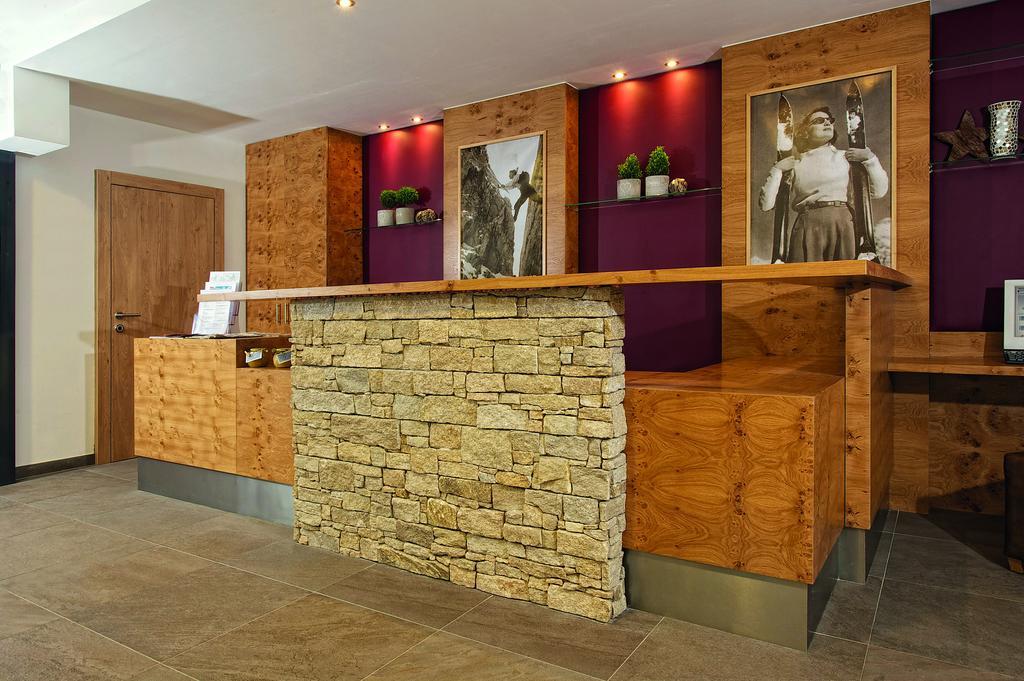 Hotel Alpina Saalbach-Hinterglemm Exterior photo